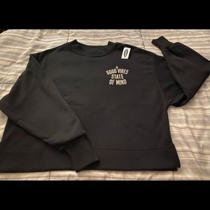 Brand new w/tags girls long sleeve sweater from OLD NAVY!!! Super cozy and comfy